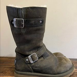 UGG Kensington woman’s Winter Boots Olive Brown 7. VGUC